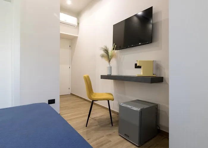 Hispirya Rooms